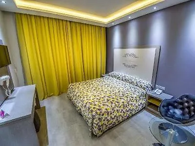 Ξενοδοχείο Nicholas Color 4*